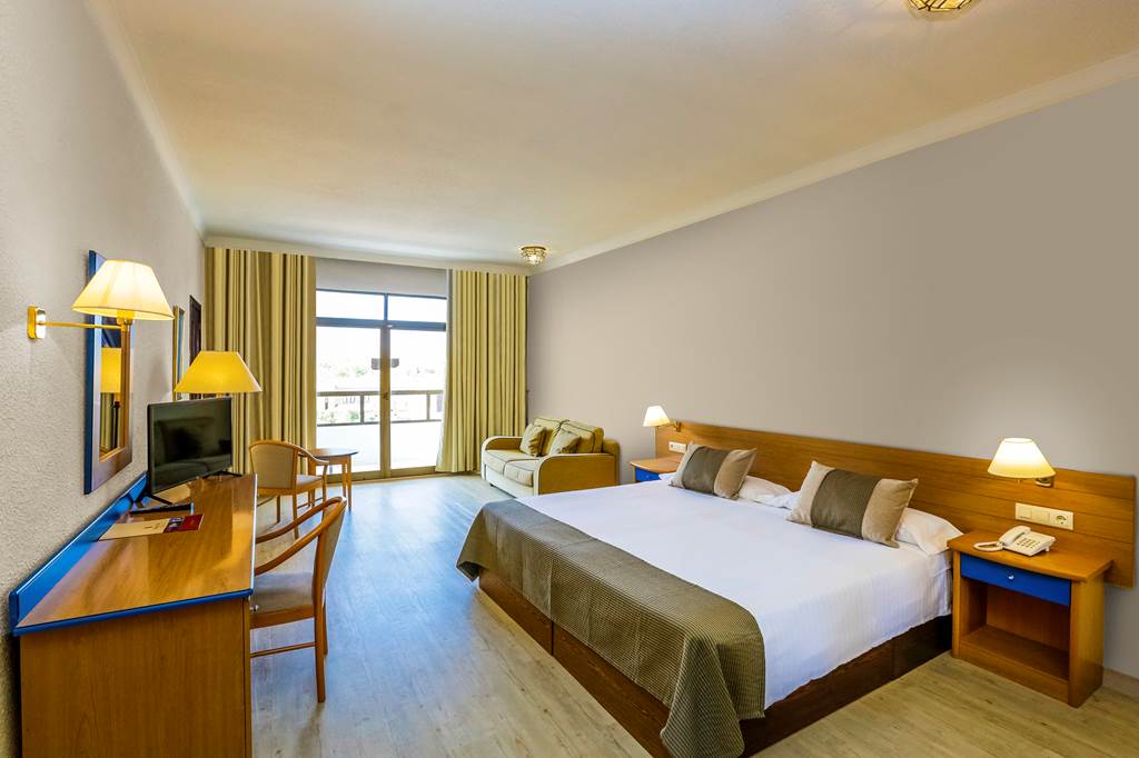 AGP_77427_Sol_Marbella_Estepona_0918_04.jpg