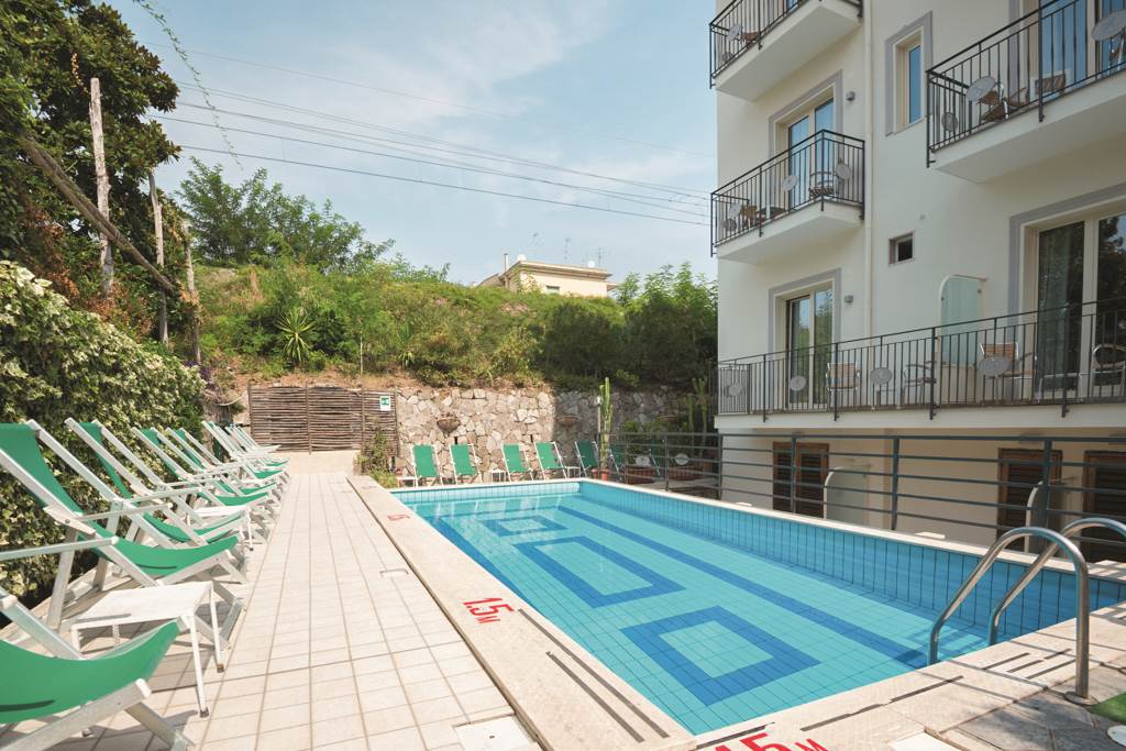 NAP_74307_Club_Hotel_Sorrento_0916_01.jpg