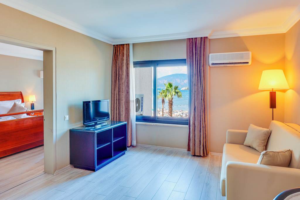 DLM_83960_Faros_Premium_Beach_Hotel_0224_03.jpg