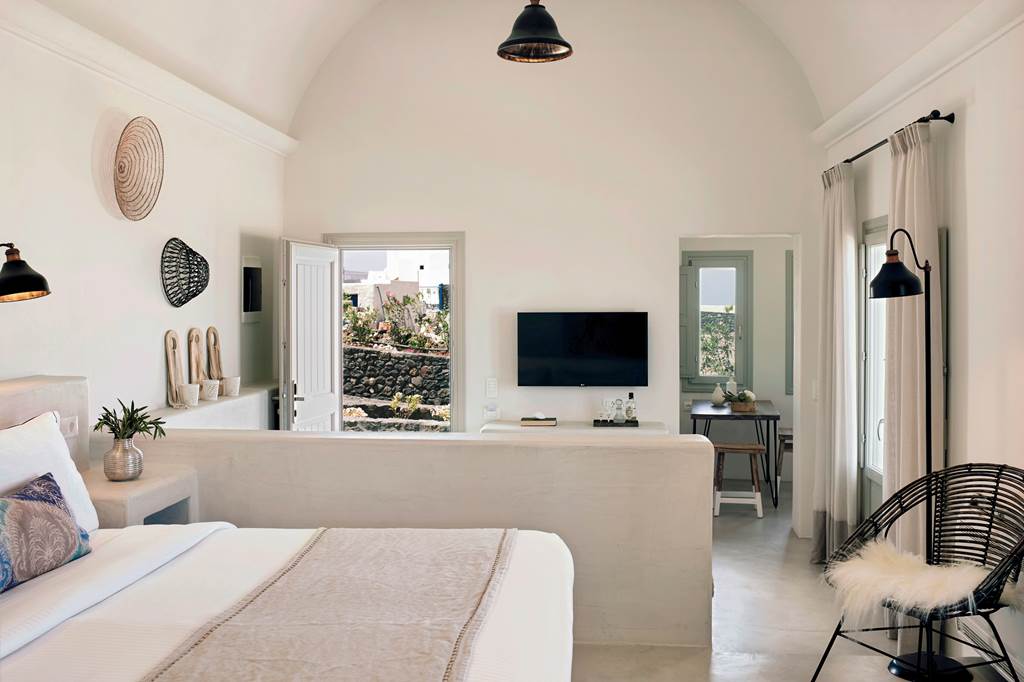 JTR_81478_Santo_Maris_Oia_Luxury_Suites_&_Spa_0125_15.jpg