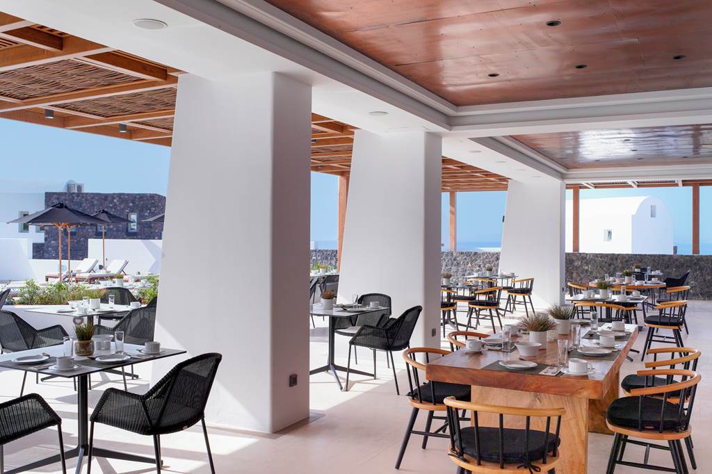 JTR_81478_Santo_Pure_Oia_Suites_&_Villas_1123_08.jpg