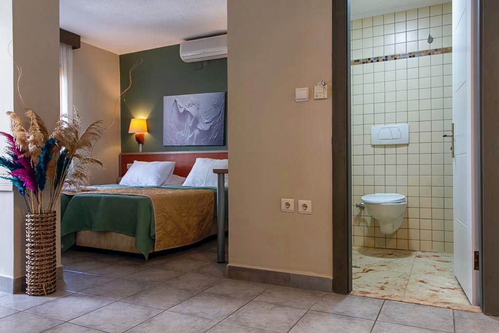 DLM_85535_Green_Mar_Hotel_0723_04.jpg