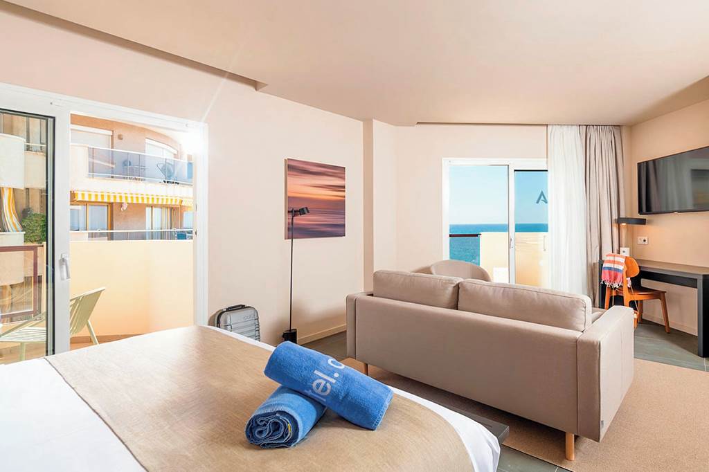GRO_73469_Aqua_Hotel_Promenade_0724_17.jpg