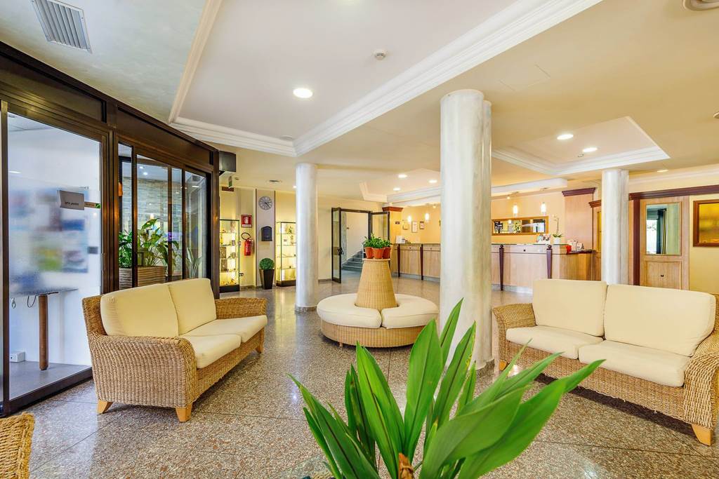 OLB_86942_Rina_Hotel_0923_06.jpg