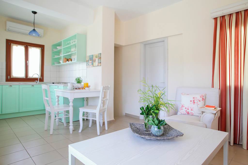 JSI_84195_Skopelos_Summer_Homes_1122_05.jpg