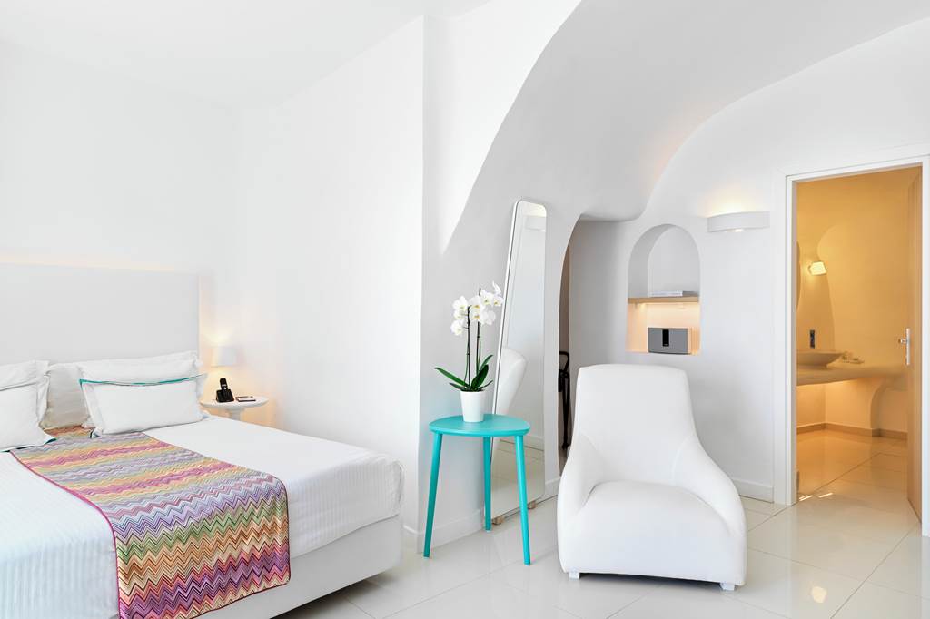 JTR_87033_Katikies_Chromata_Santorini_0124_23.jpg