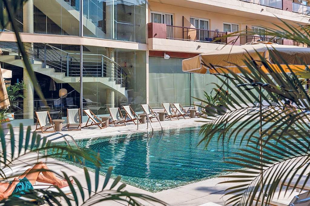 GRO_73469_Aqua_Hotel_Promenade_0724_01.jpg