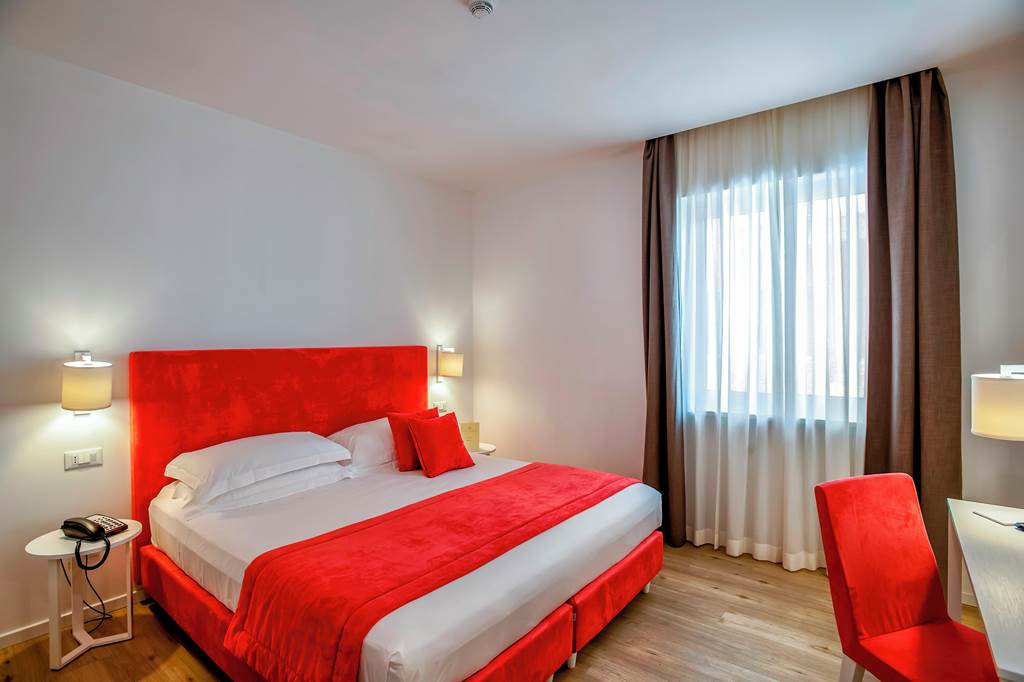 NAP_80817_Hotel_Isabella_1219_04.jpg