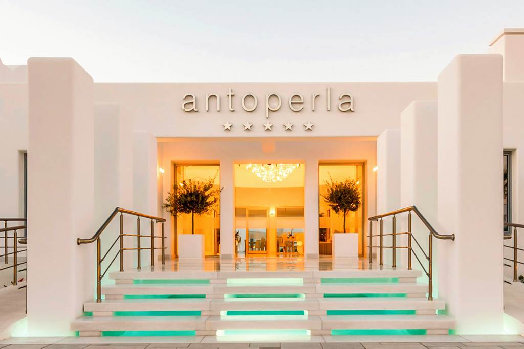 JTR_82694_Antoperla_Luxury_Hotel_&_Spa_0221_04.jpg