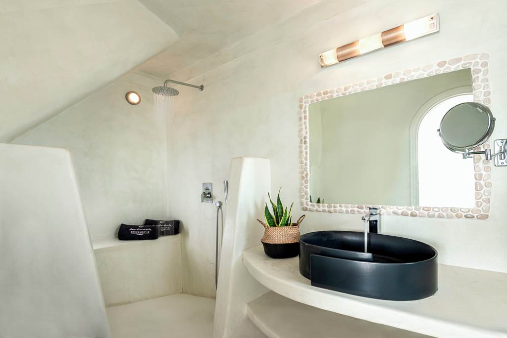 JTR_84541_Andronis_Boutique_0922_30.jpg