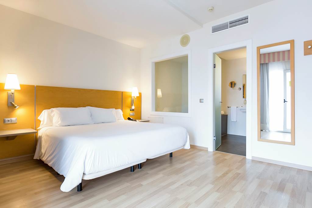 MAH_71910_Hotel_Artiem_Capri_0920_02.jpg