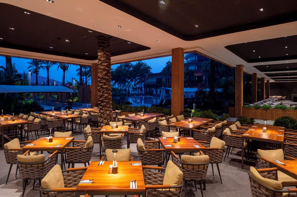 BJV_71626_Vogue_Hotel_Bodrum_0924_03.jpg
