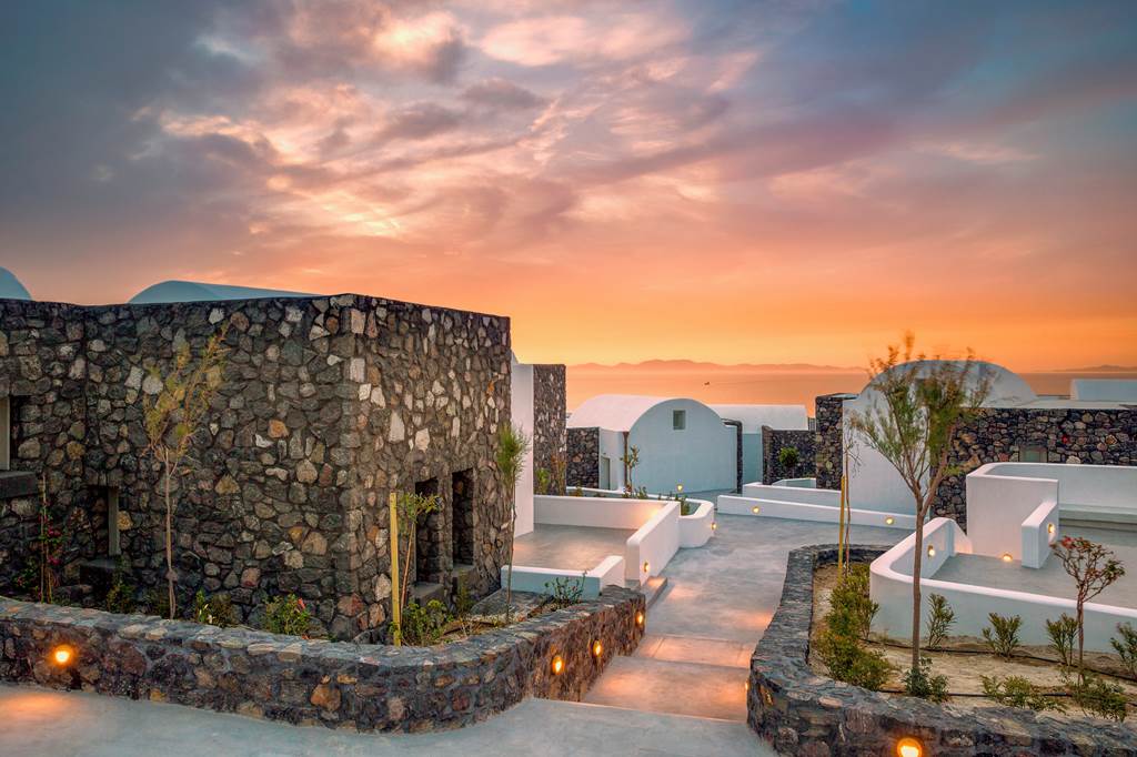 JTR_81478_Santo_Pure_Oia_Suites_&_Villas_0723_01.jpg