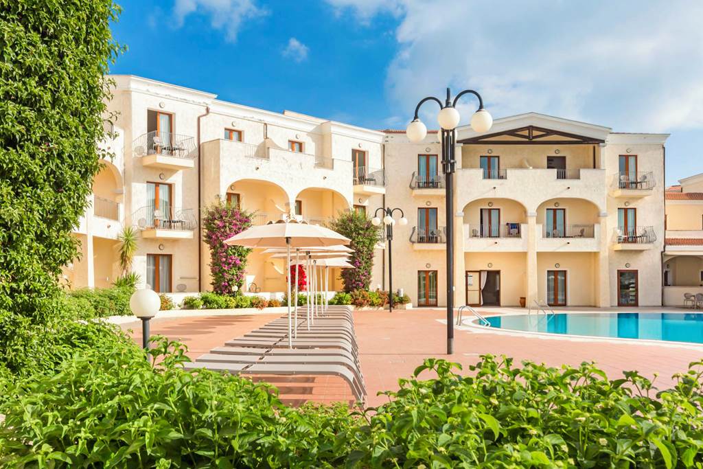 OLB_83444_Blu_Hotel_Moriscoo_0524_01.jpg