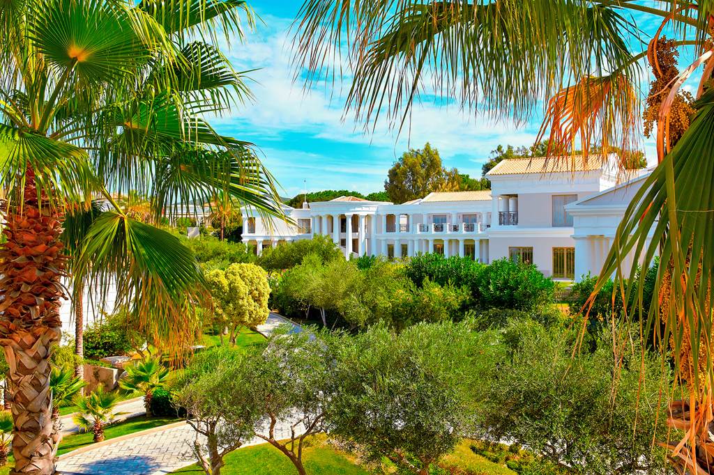 KLX_81378_Grecotel_LUXME_Oasis_at_Riviera_Olympia_1224_03.jpg