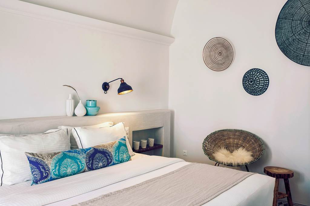 JTR_81478_Santo_Pure_Oia_Suites_&_Villas_1023_32.jpg