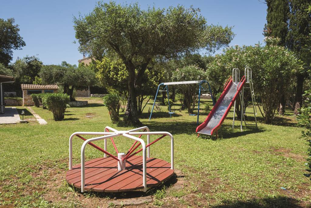 CFU_72092_Katia_Studios_Apartments_0716_31.jpg