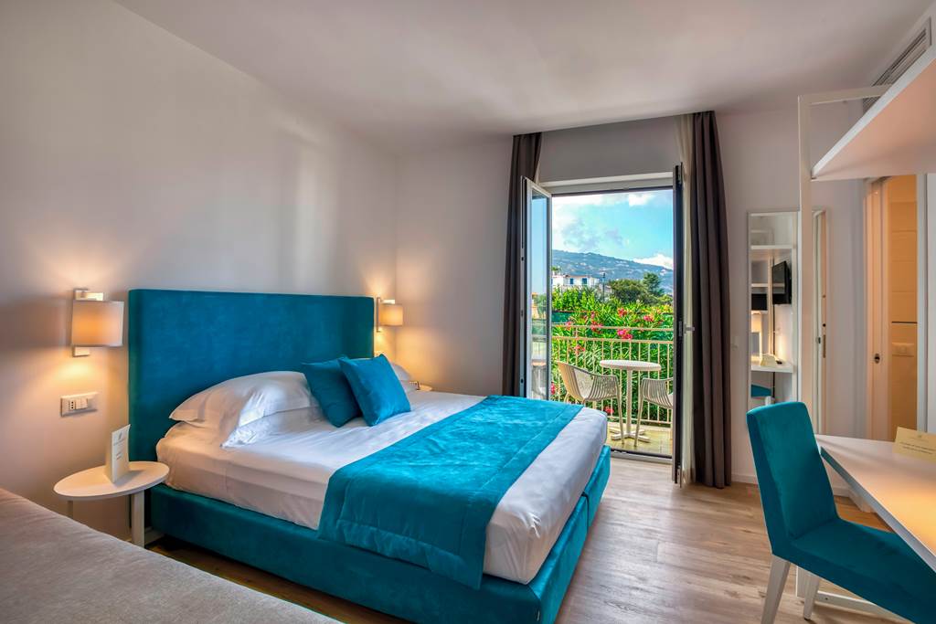 NAP_80817_Hotel_Isabella_1219_02.jpg