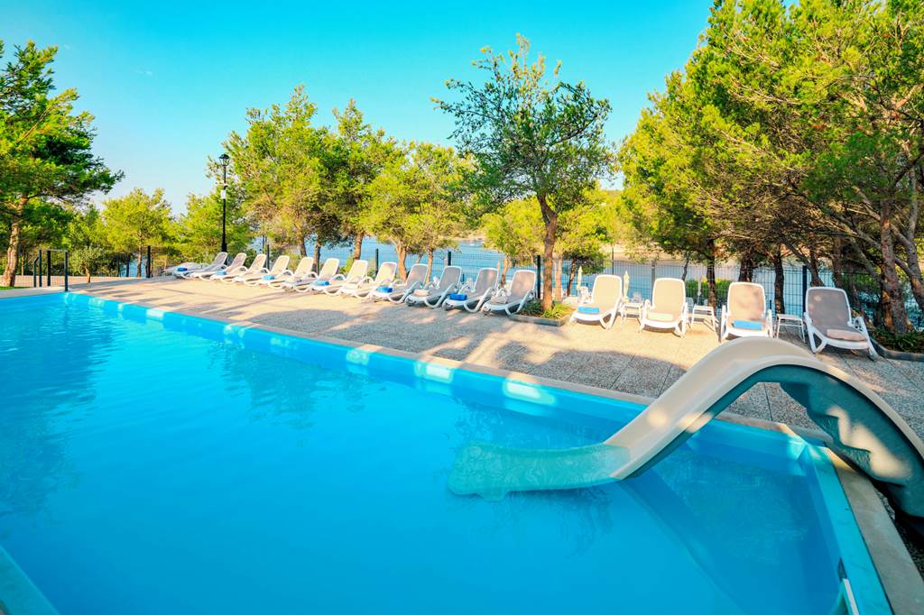 SPU_79710_Gava_Waterman_Island_Cottages_1120_05.jpg