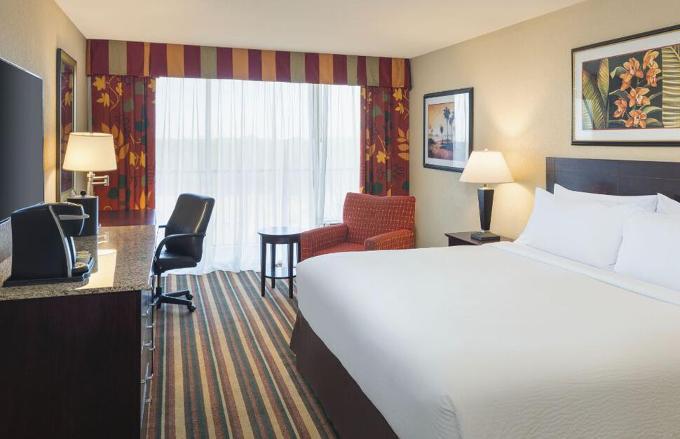 Holiday-Inn-Orlando-SW-Celebration-1.jpg