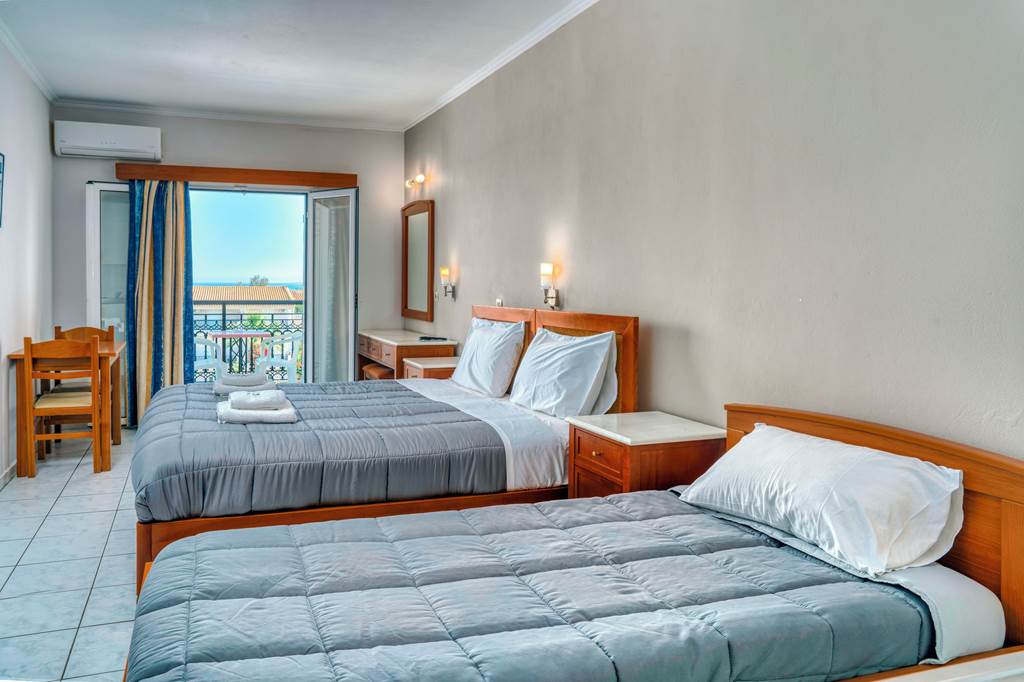 ZTH_83970_Dias_Hotel_0822_02.jpg