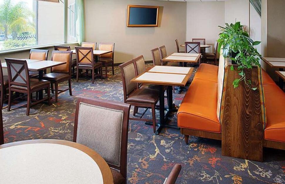 Hilton-Garden-Inn-Pismo-Beach-8.jpg