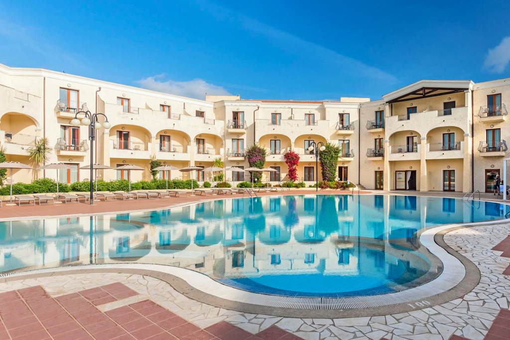 OLB_83444_Blu_Hotel_Moriscoo_0524_06.jpg