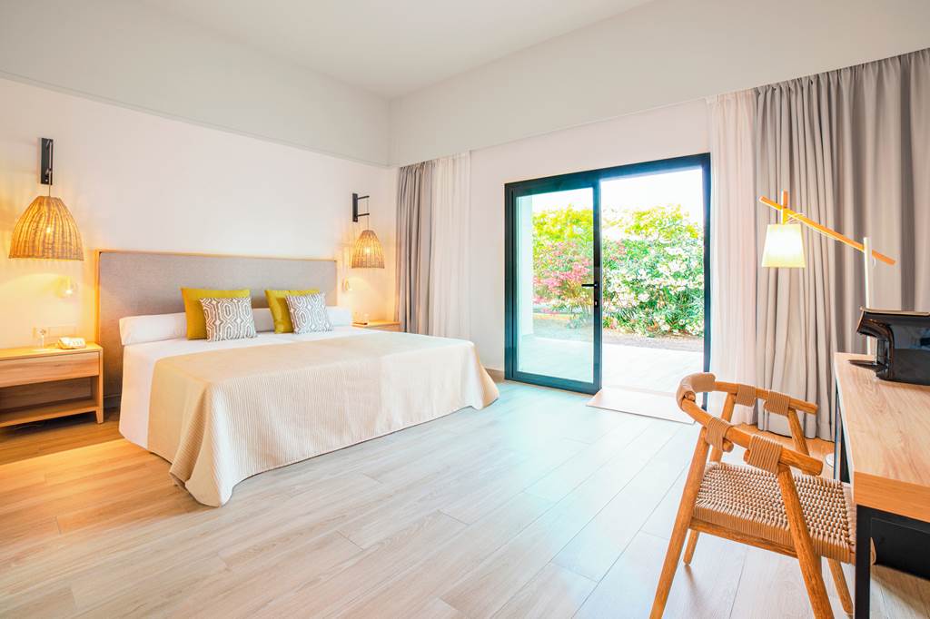 LEI_88364_Cabogata_Beach_Hotel_&_Spa_0924_01.jpg