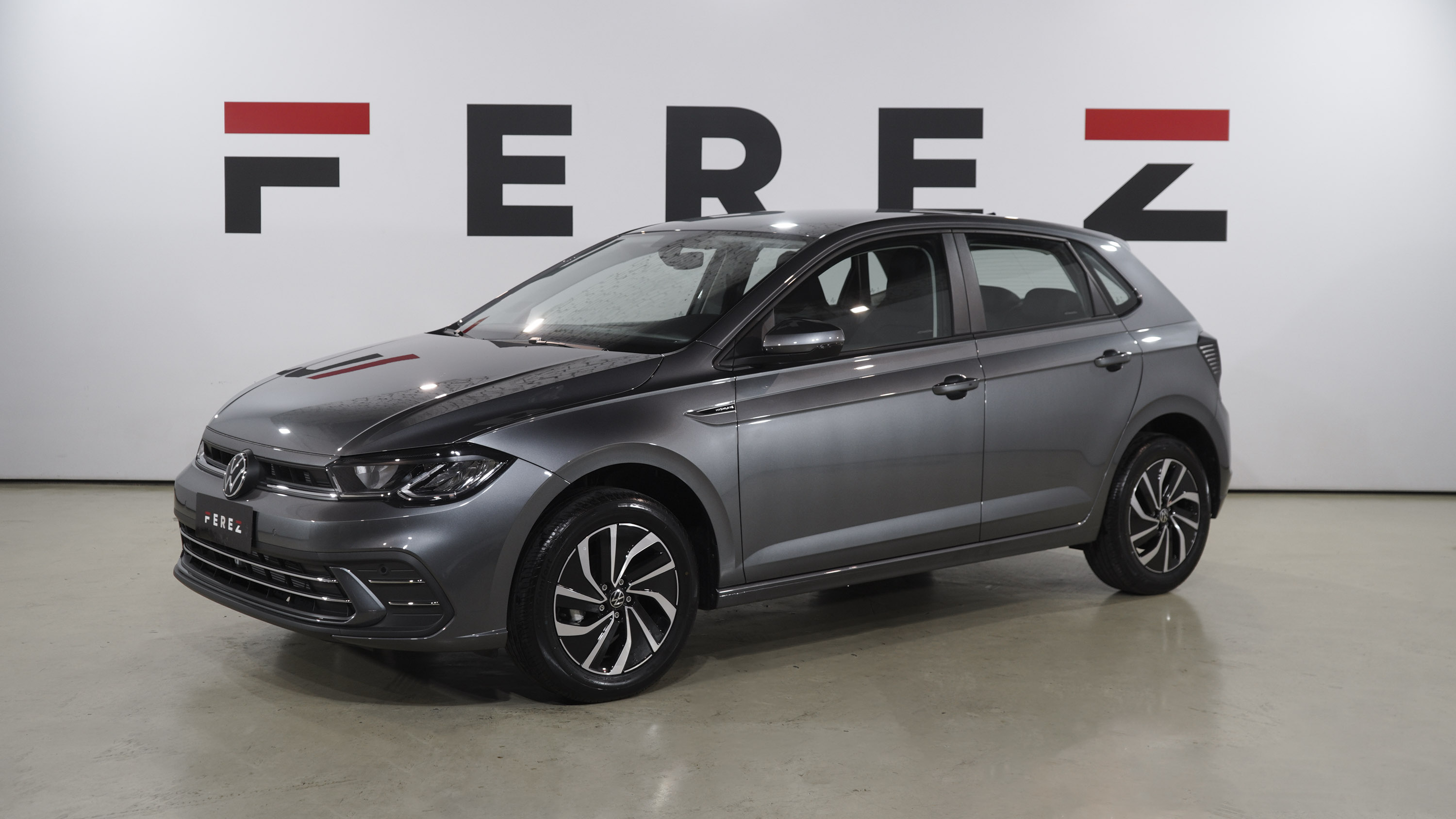 VOLKSWAGEN POLO HIGHLINE 1.6