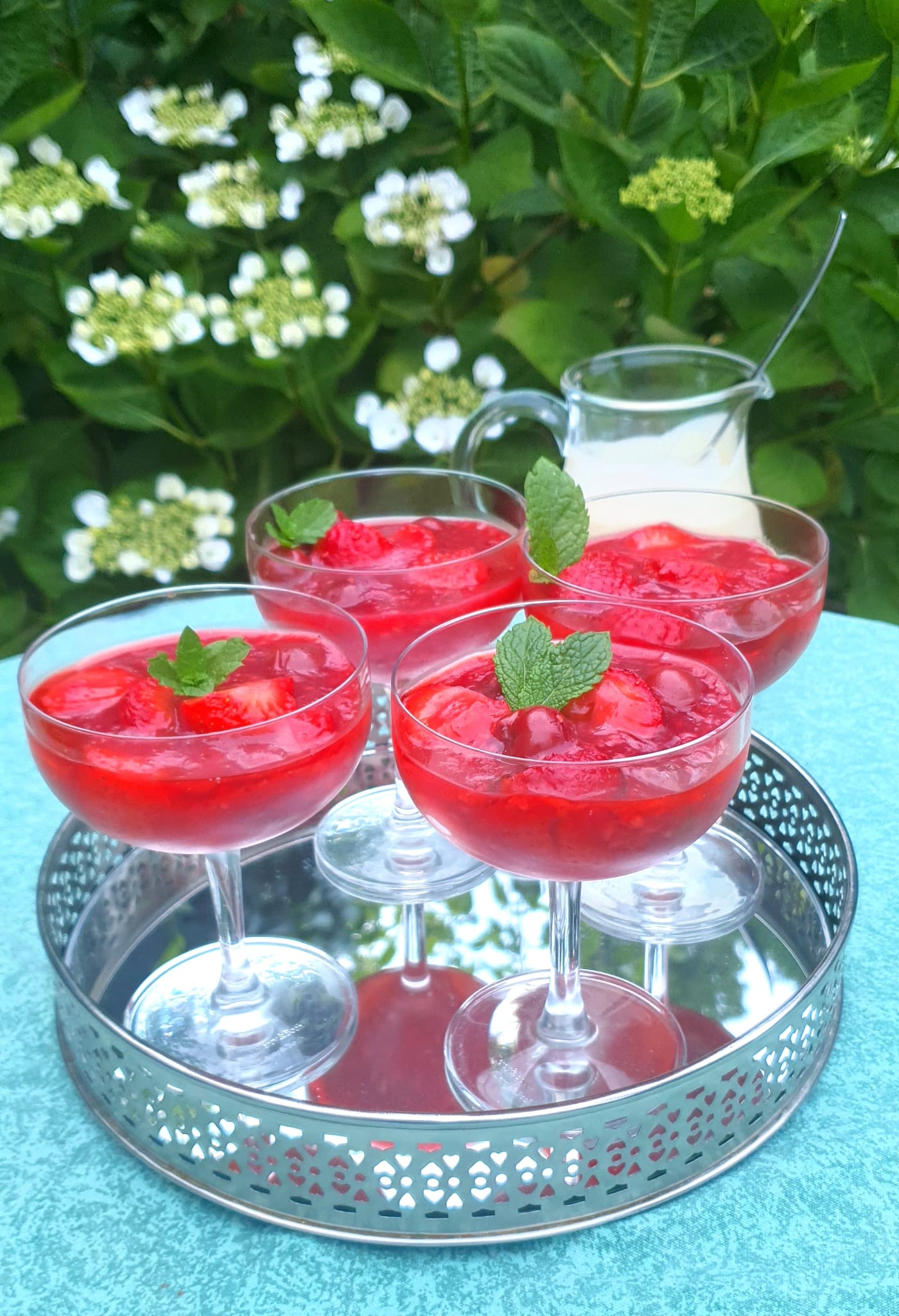 Red fruit jelly with vanilla sauce (traditional & Thermomix)