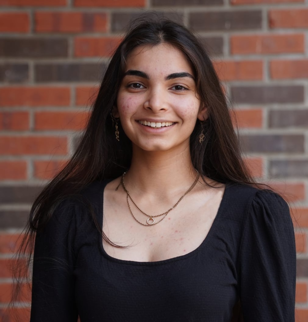 Headshot of Medini Chopra