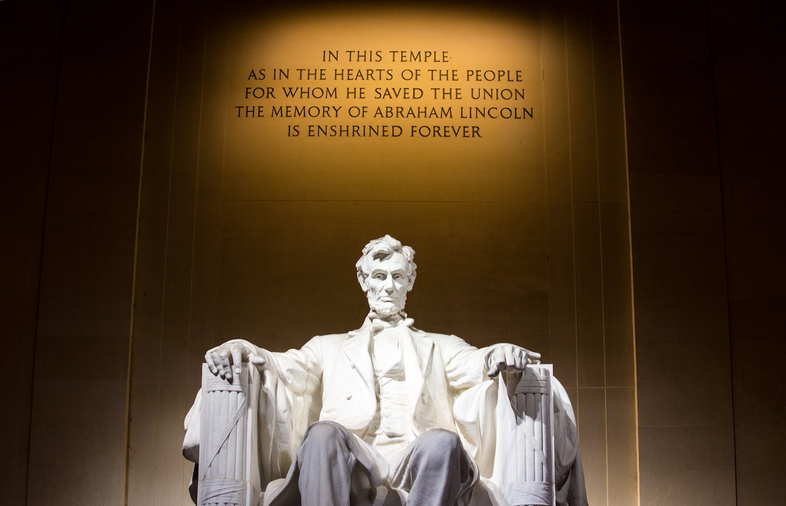 Leading by Example: Cultivating a Commanding Presence as a Manager