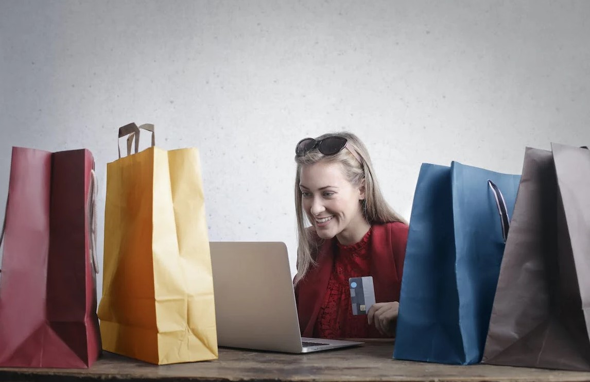 The Future of E-commerce: How to Stay Ahead in a Rapidly Changing Landscape
