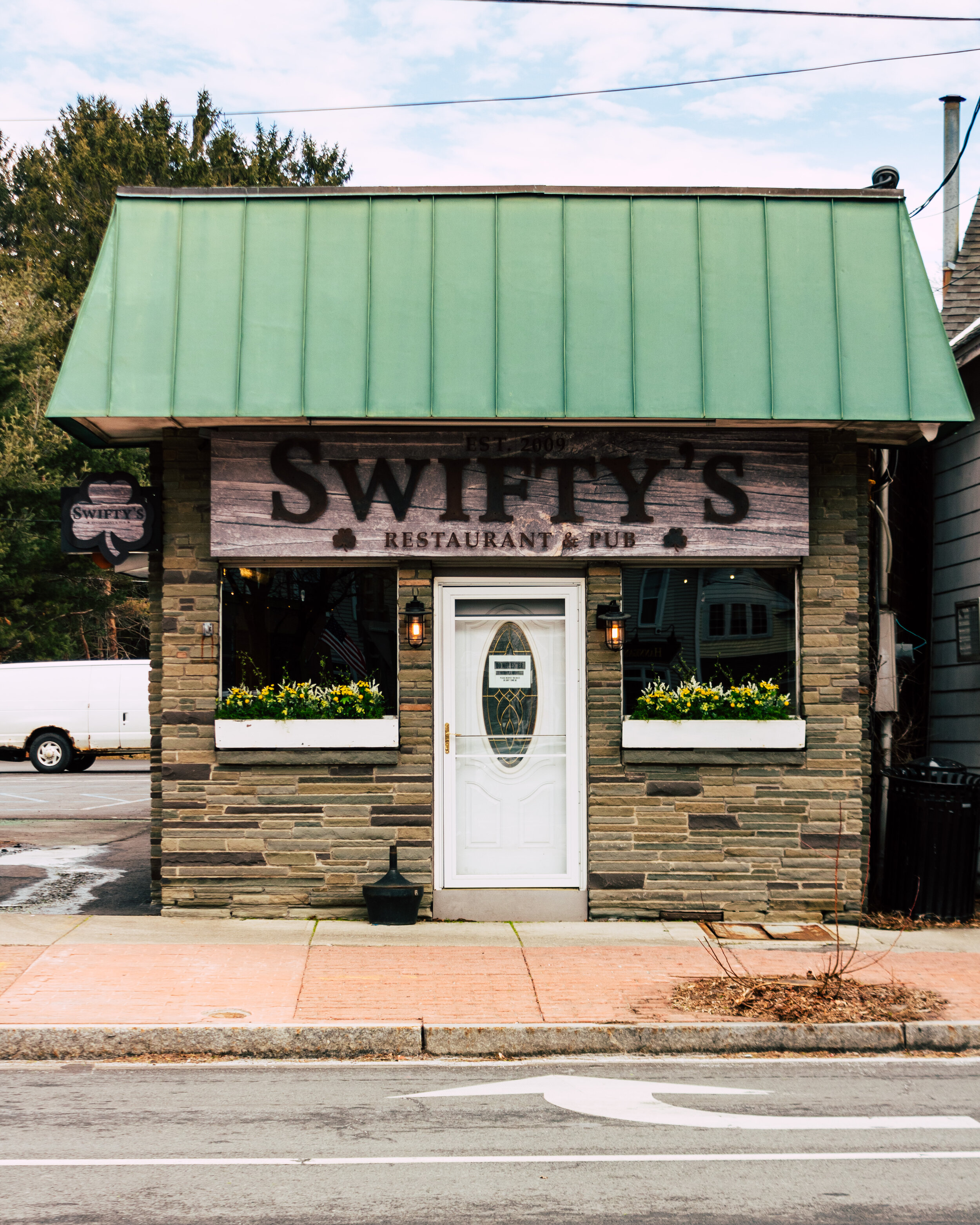 Trivia at Swifty's