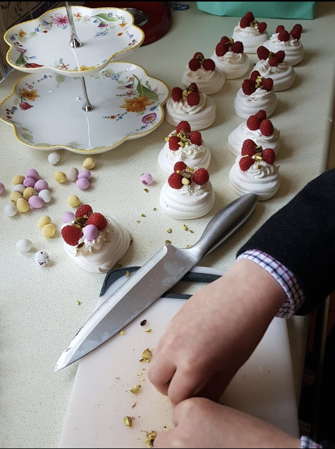 Meringue Nest with Lemon Curd and Berries