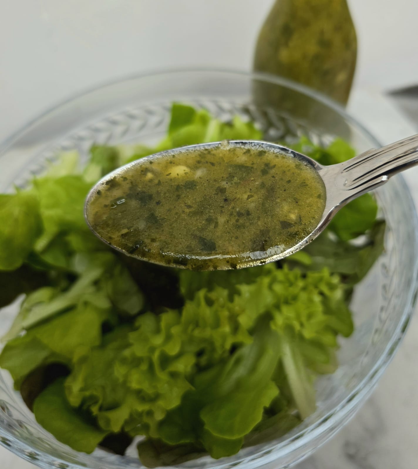 Shallot and herb salad dressing (traditional & Thermomix)
