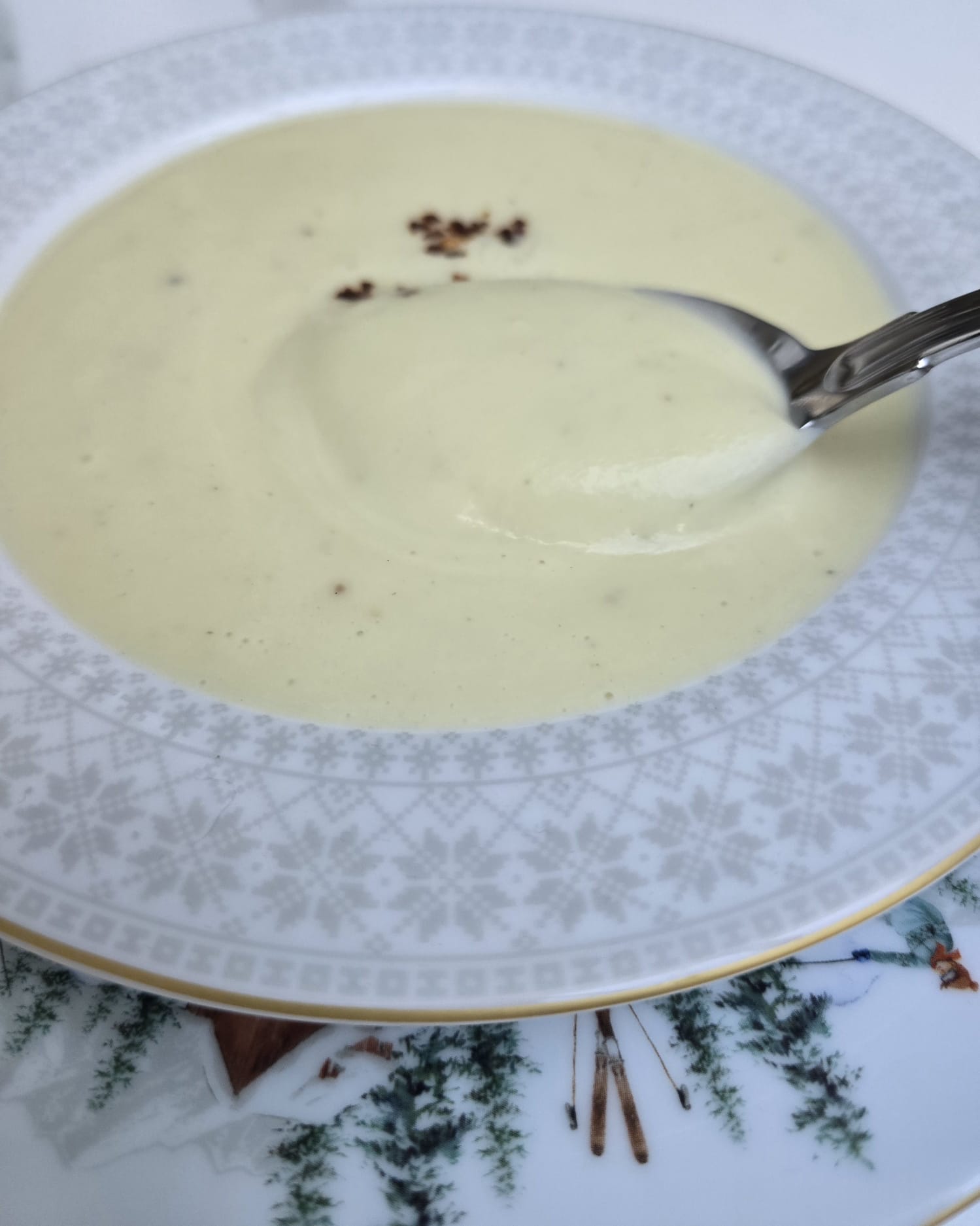 Creamy Cauliflower Soup (traditional & Thermomix)