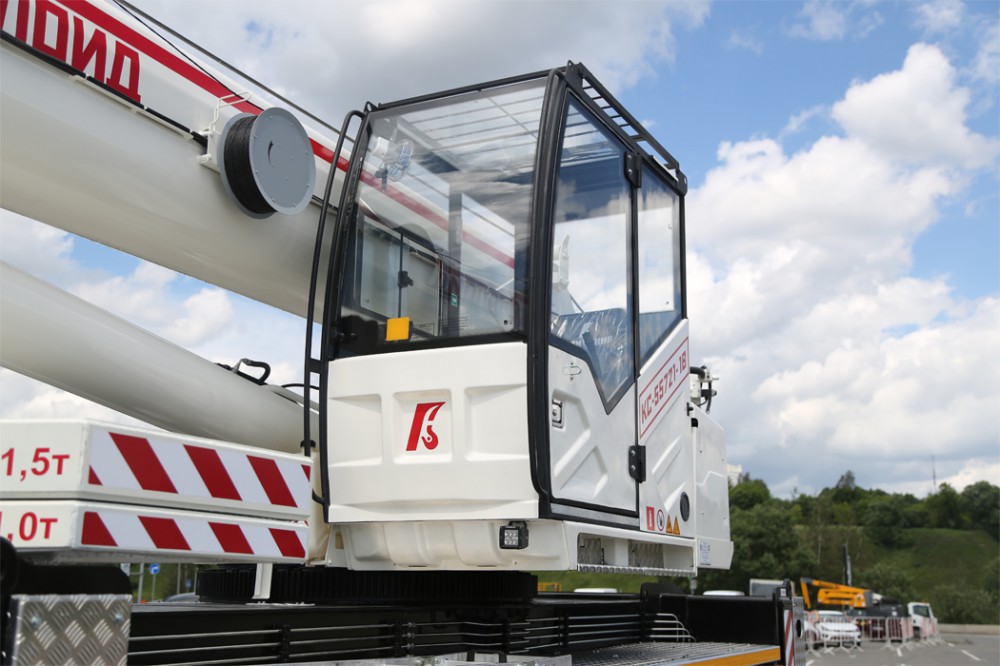 Автокран 35 т 33,5 м Галичанин КС-55721-1В (пионер)