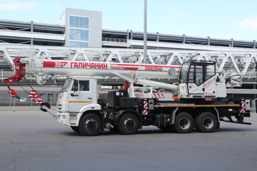 Автокран 35 т 33,5 м Галичанин КС-55721-1В (пионер)
