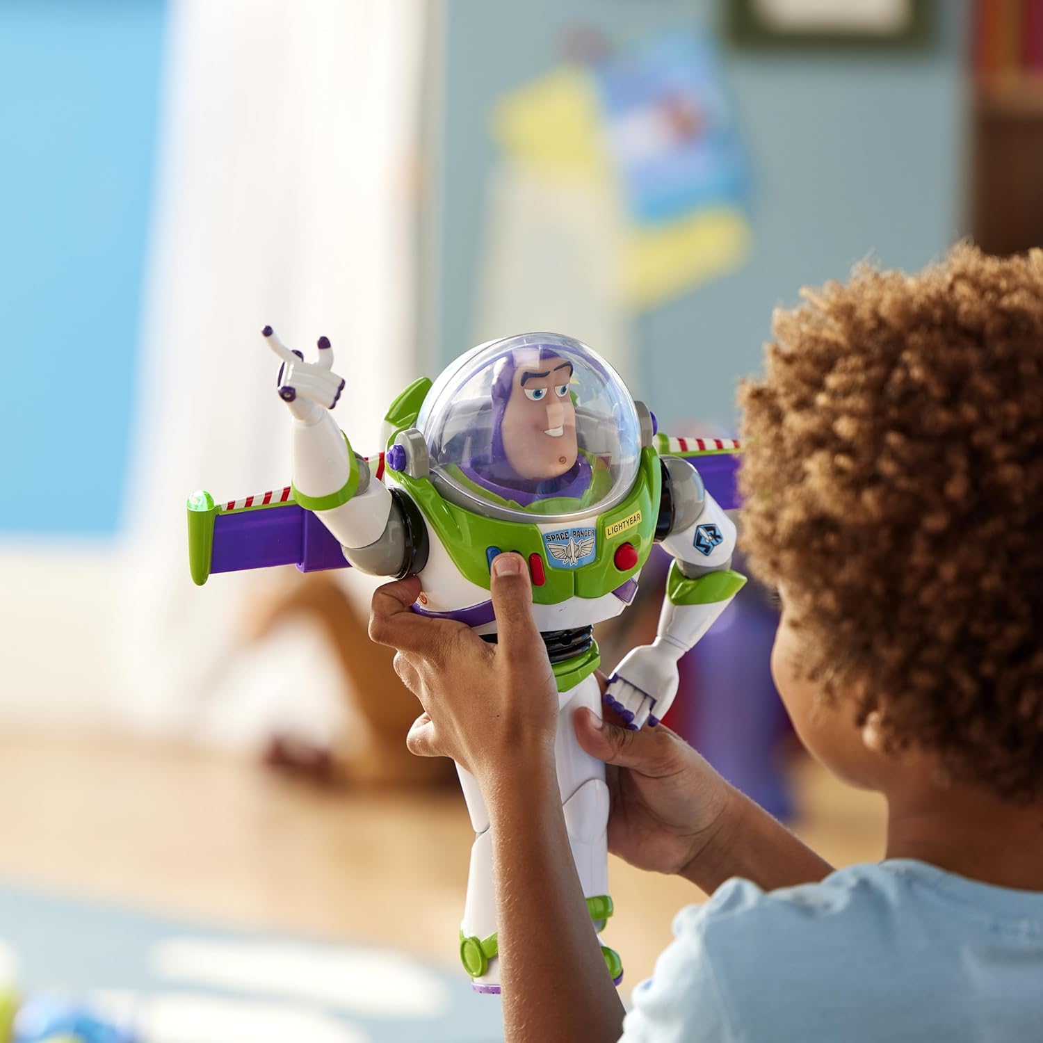 Buzz Lightyear figura interactiva parlante Toy Story - Imagen 3