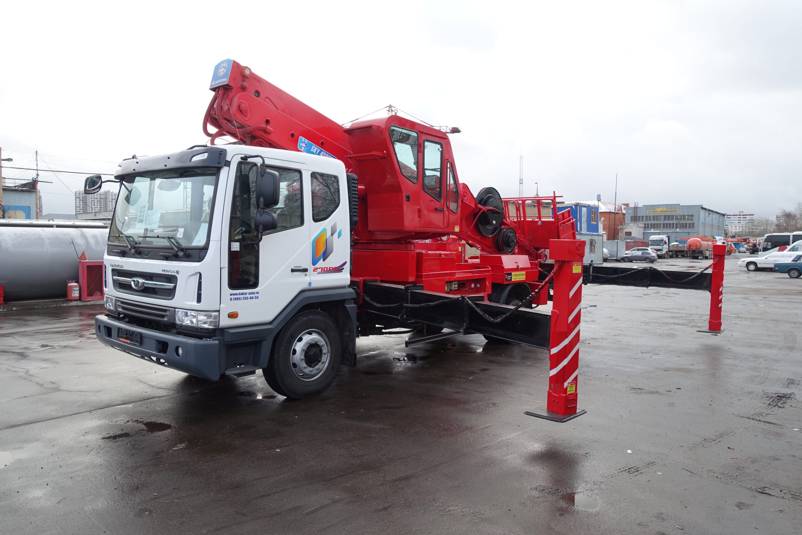 Автовышка АГП 42 метра Horyong 420A на базе Daewoo