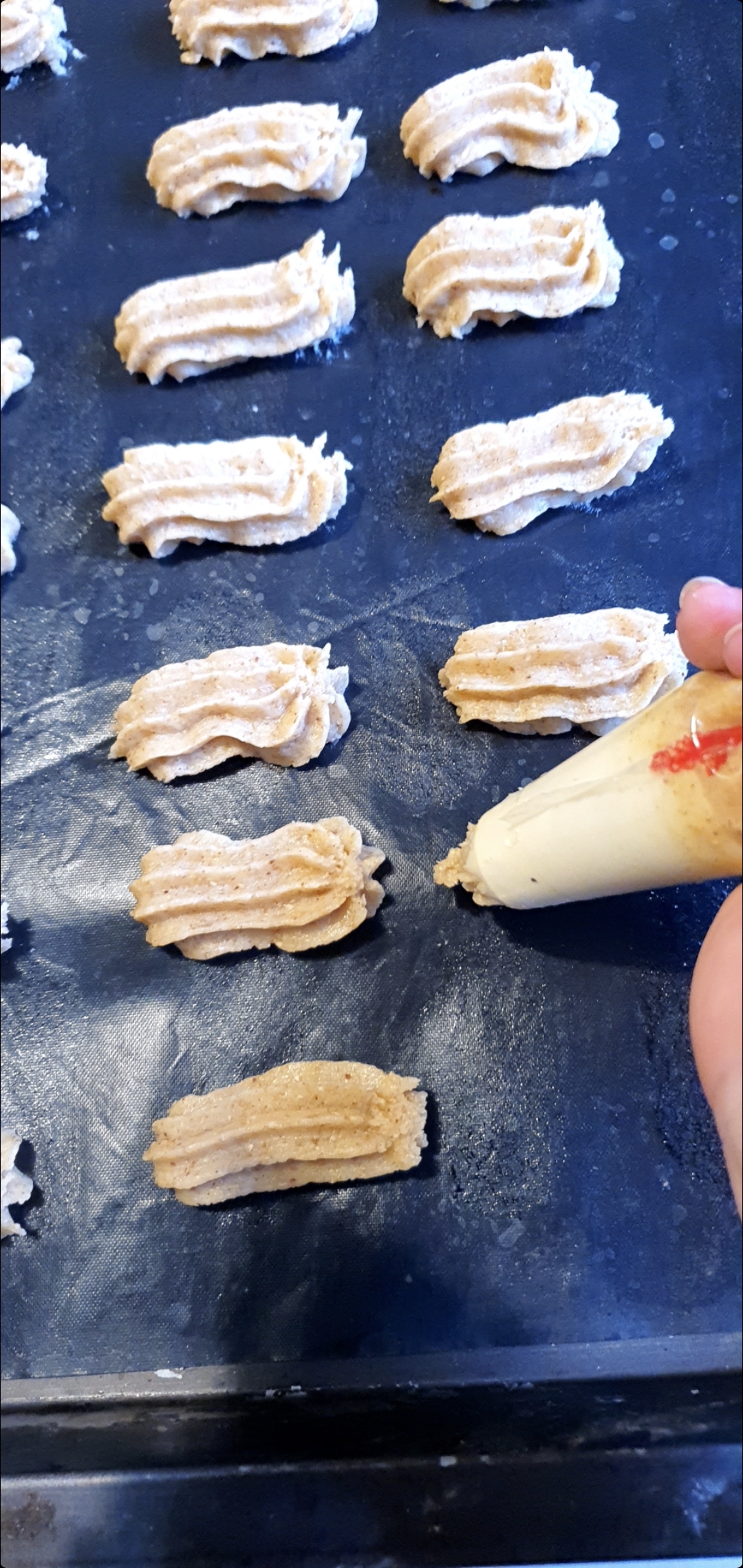 Spritz biscuits de Noël (pour poche à douille)