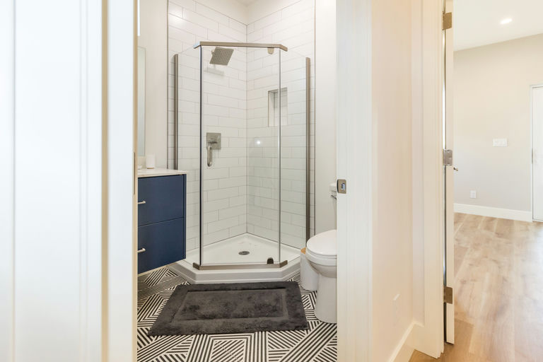 Bathrooms - Image 3