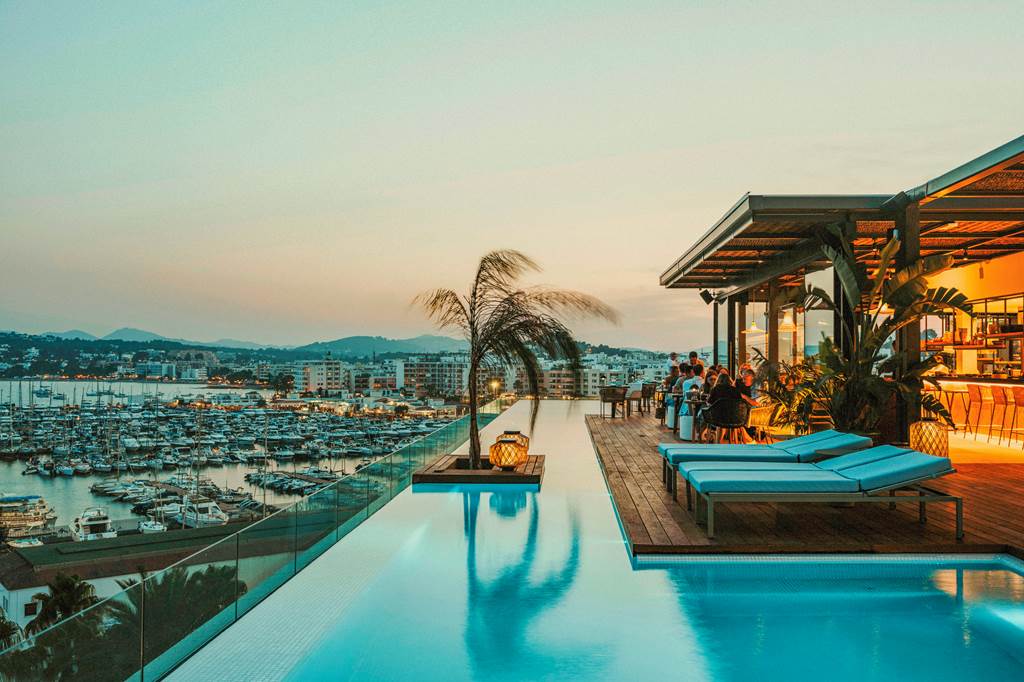 IBZ_70042_Aguas_de_Ibiza_Grand_Luxe_Hotell_0424_64.jpg
