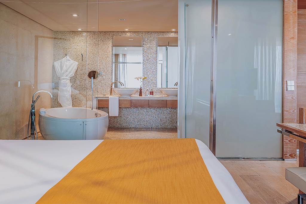 IBZ_70042_Aguas_de_Ibiza_Grand_Luxe_Hotel_0424_05.jpg