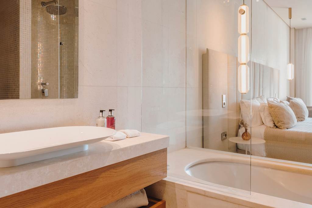 IBZ_70042_Aguas_de_Ibiza_Grand_Luxe_Hotel_1224_01.jpg