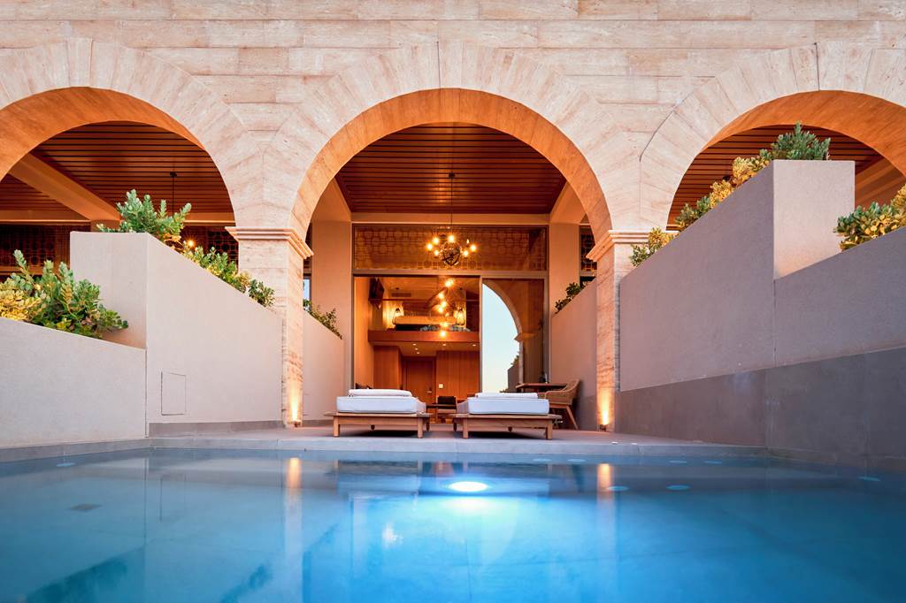 HER_83488_Castello_Infinity_Suites_1223_13.jpg