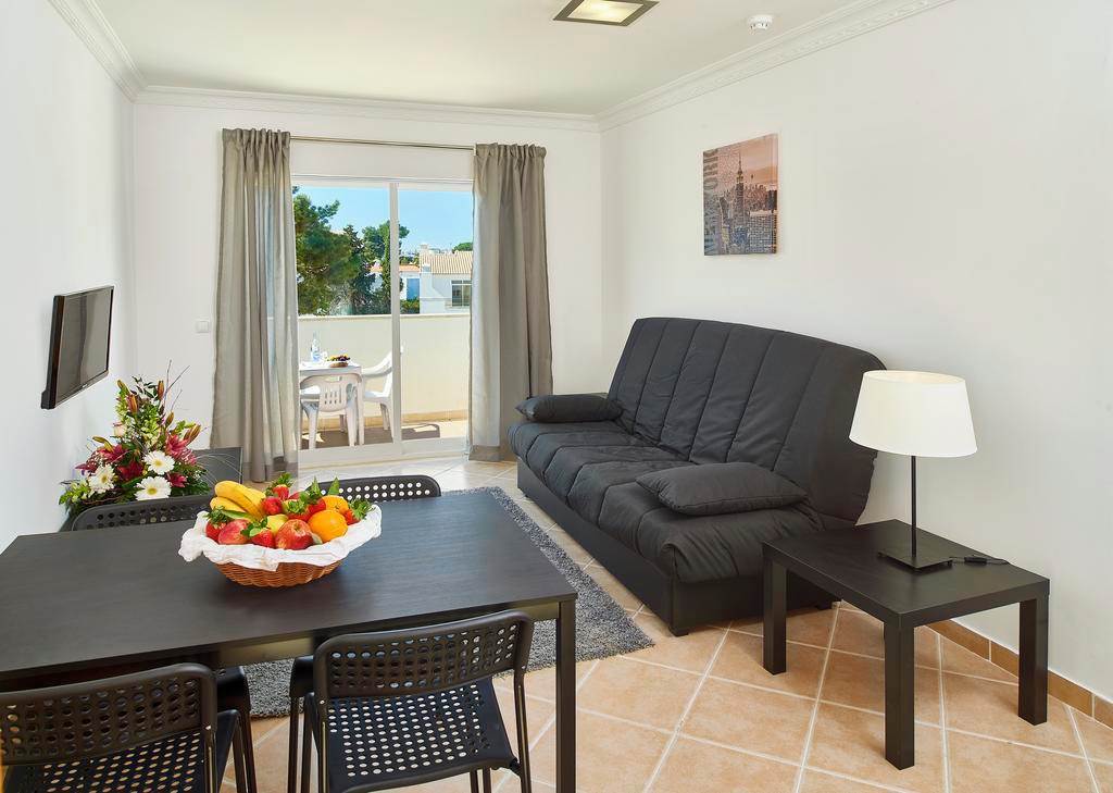 FAO_83936_Smy_Santa_Eulalia_Algarve_0722_16.jpg