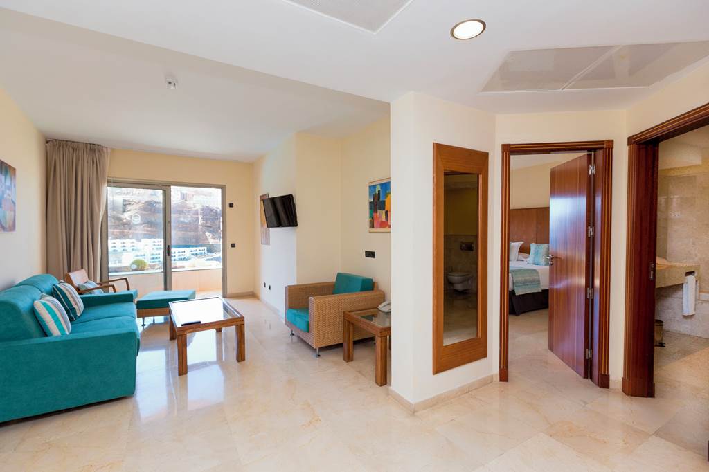 LPA_70488_Gloria_Palace_Royal_Hotel_and_Spa_1121_02.jpg