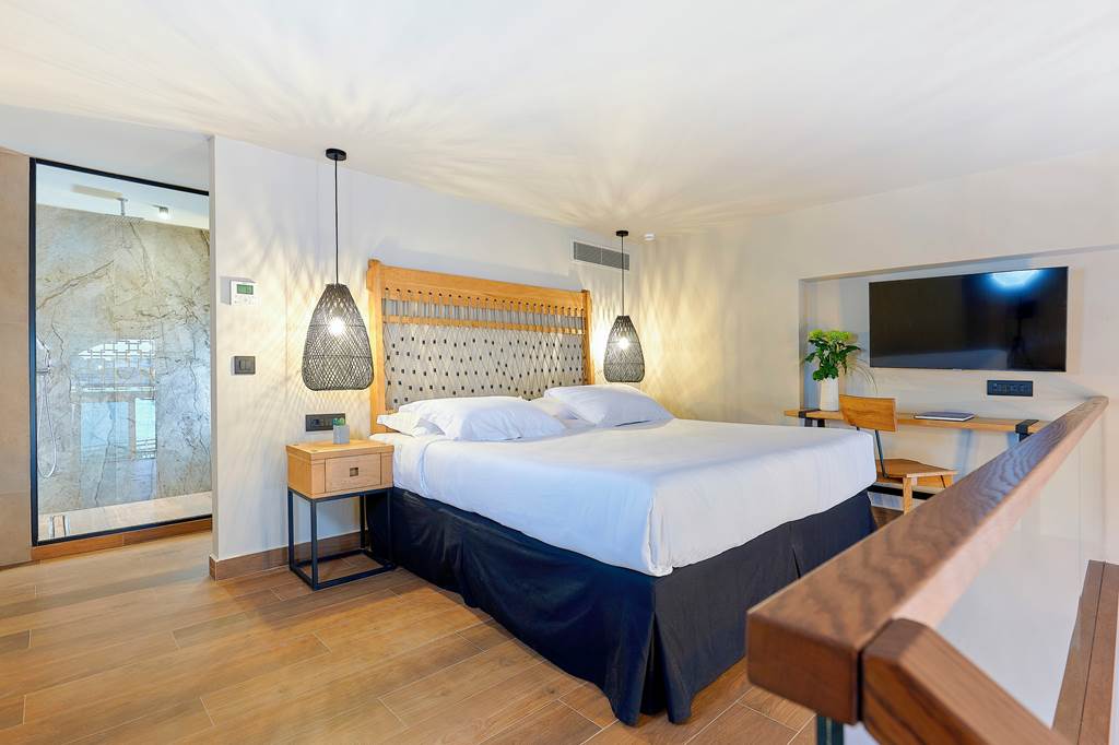 HER_83488_Castello_Infinity_Suites_1223_11.jpg